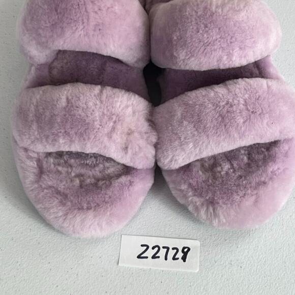UGG Women's Fluffy Slippers in Lavender - Picture 8 of 12